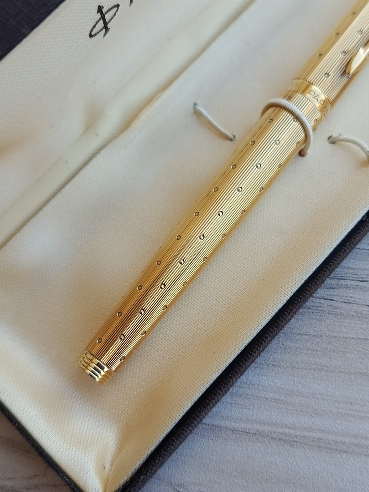 قلم حبر ريشة باركر 75 (Parker 75) فاخر مطلي بالذهب - صنع في فرنسا