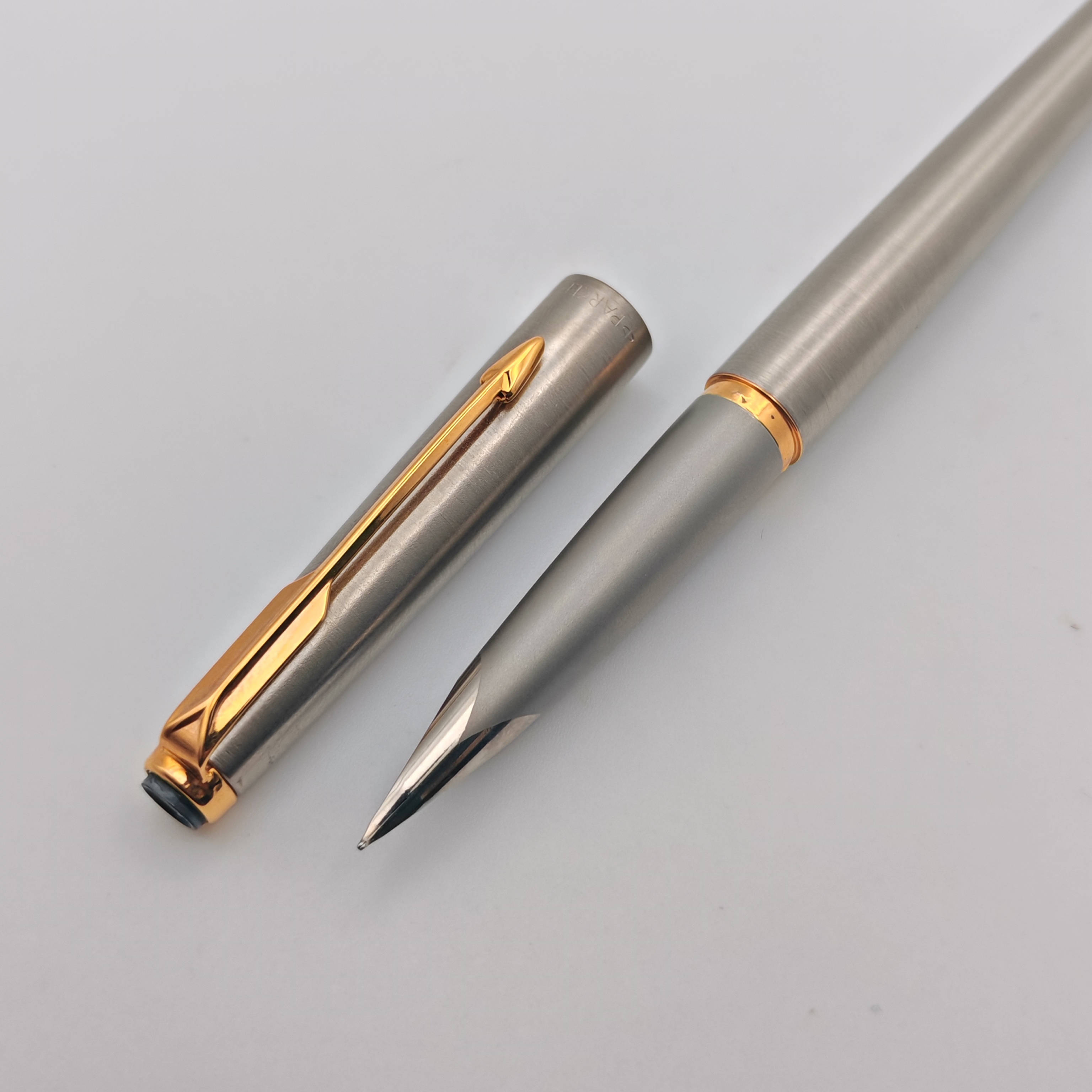 طقم أقلام باركر Parker Falcon فاخر